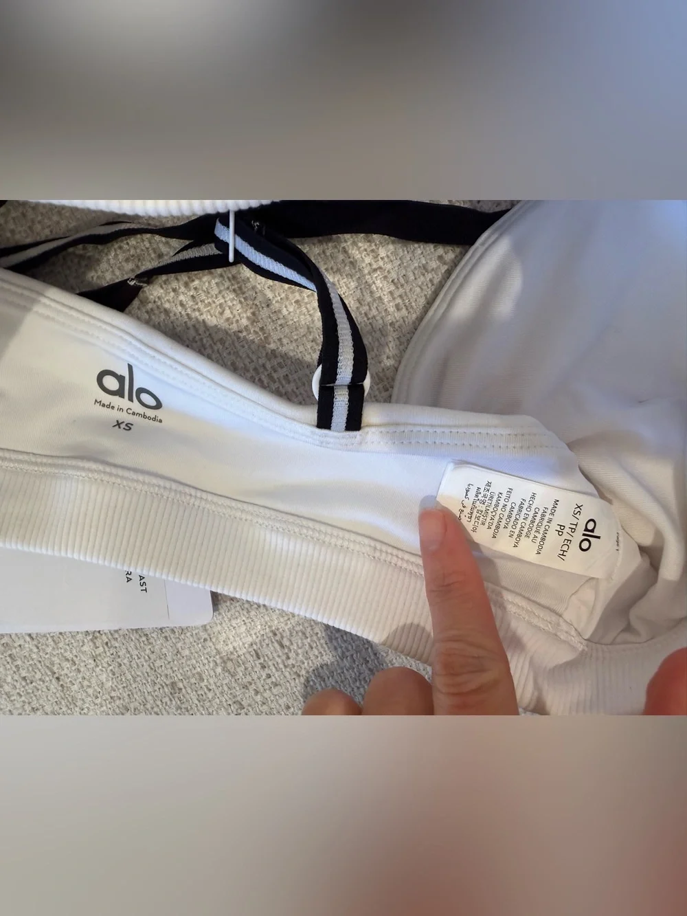 ALO Yoga brand new
